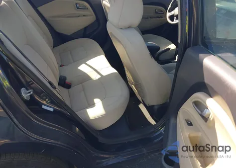 2013 Kia Rio Ex z USA, uszkodzony, nr VIN KNADN4A37D6154367